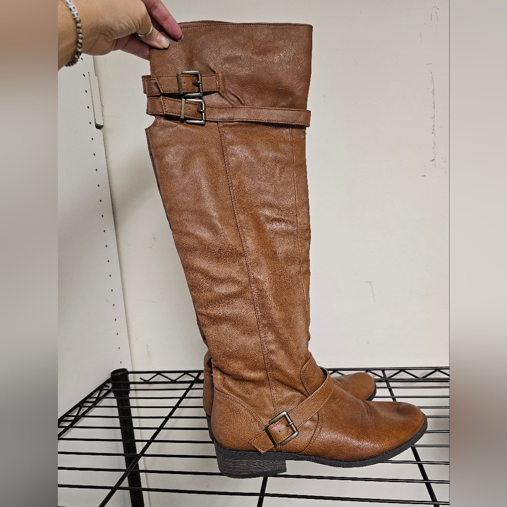 Brown Knee-High Women's Boots